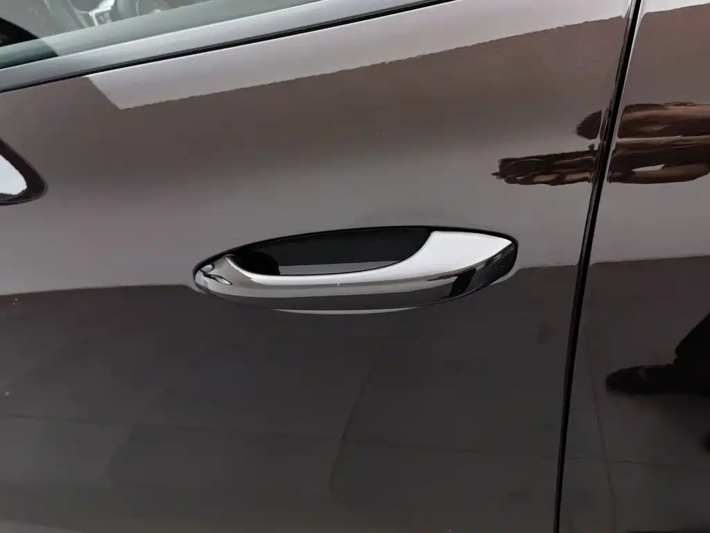 Porsche Macan — миниатюра 18