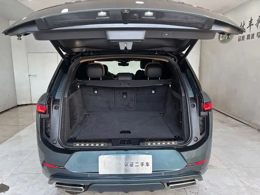 Land Rover Range Rover Sport 2024 — фото 28