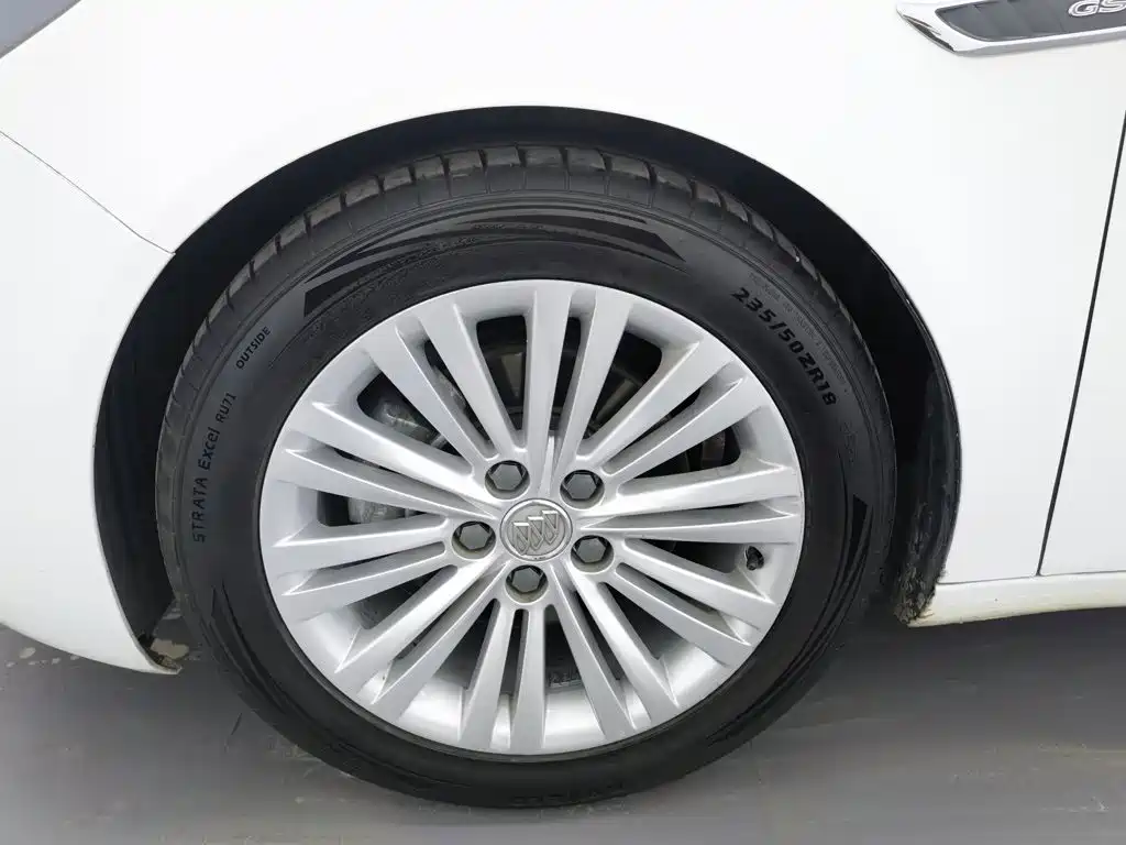 Buick Regal — миниатюра 17