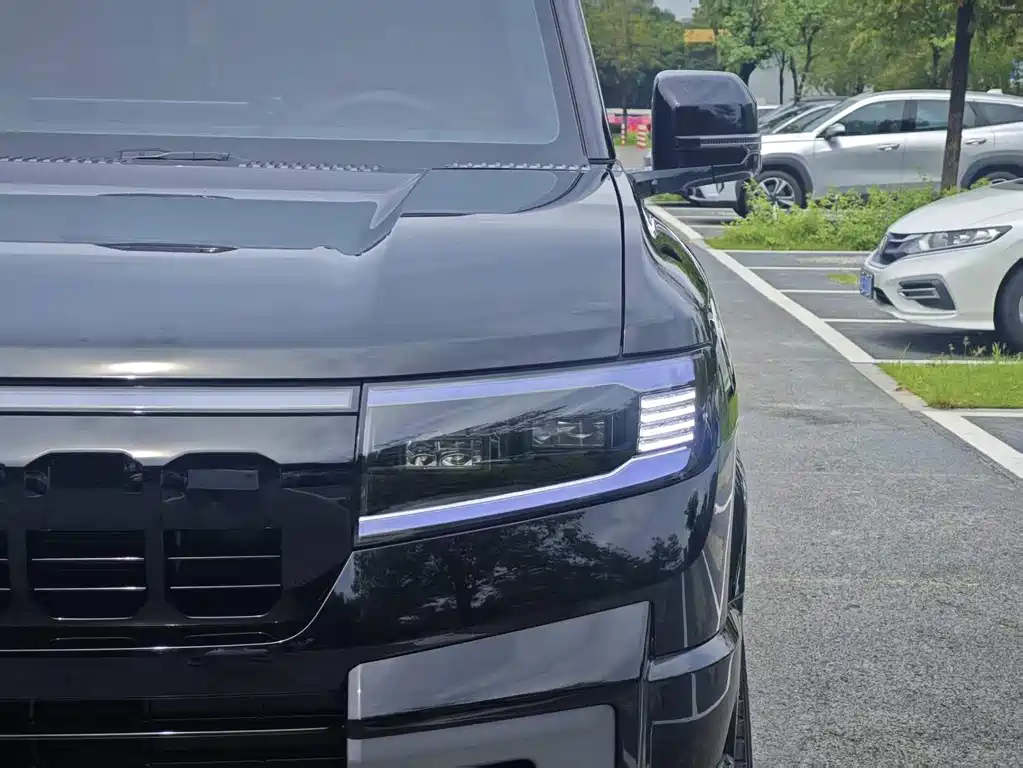 Fangchengbao Leopard 8 8 2025 Flagship 6 мест