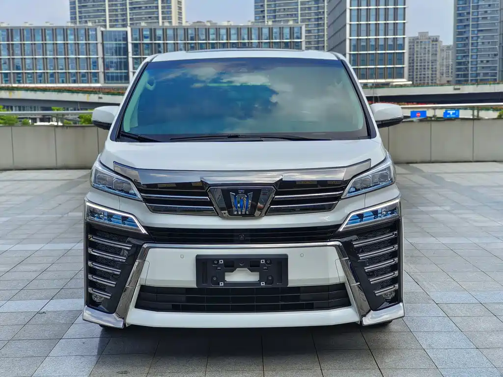 Toyota Vellfire 2023 2.5L HV