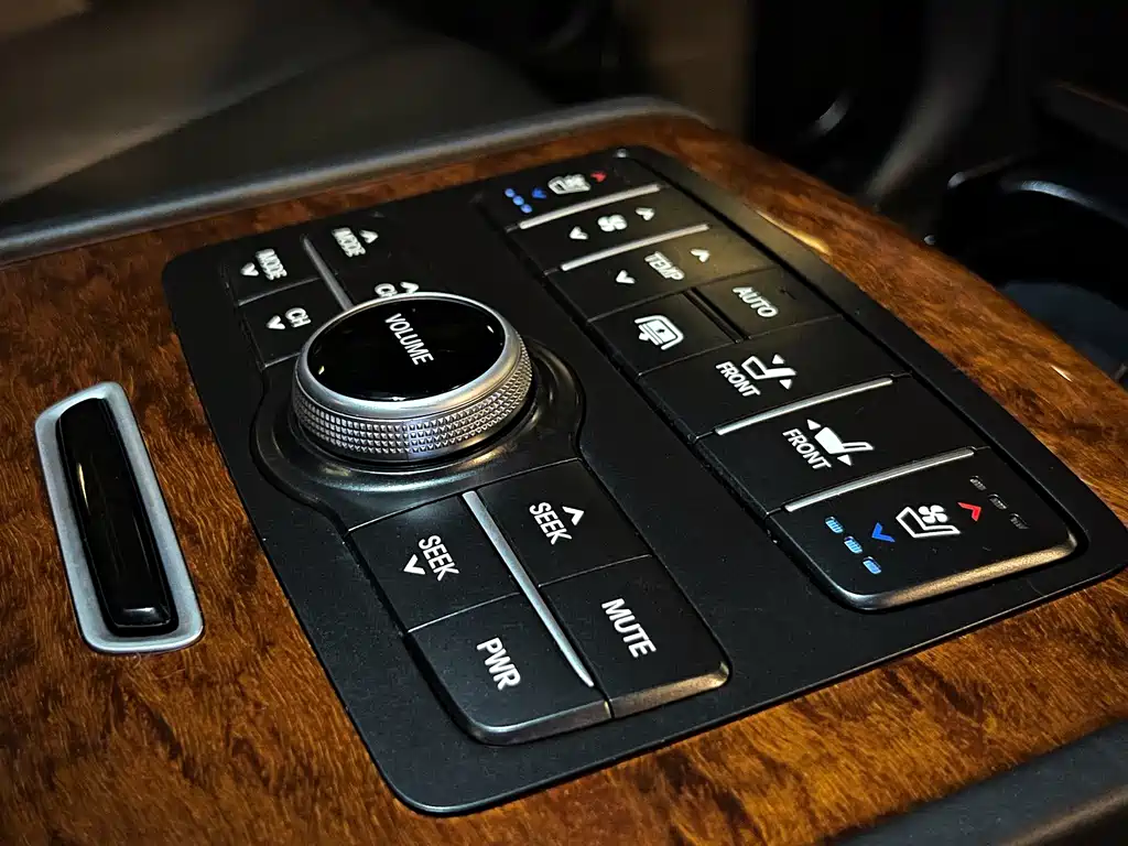 Hyundai Equus — миниатюра 33