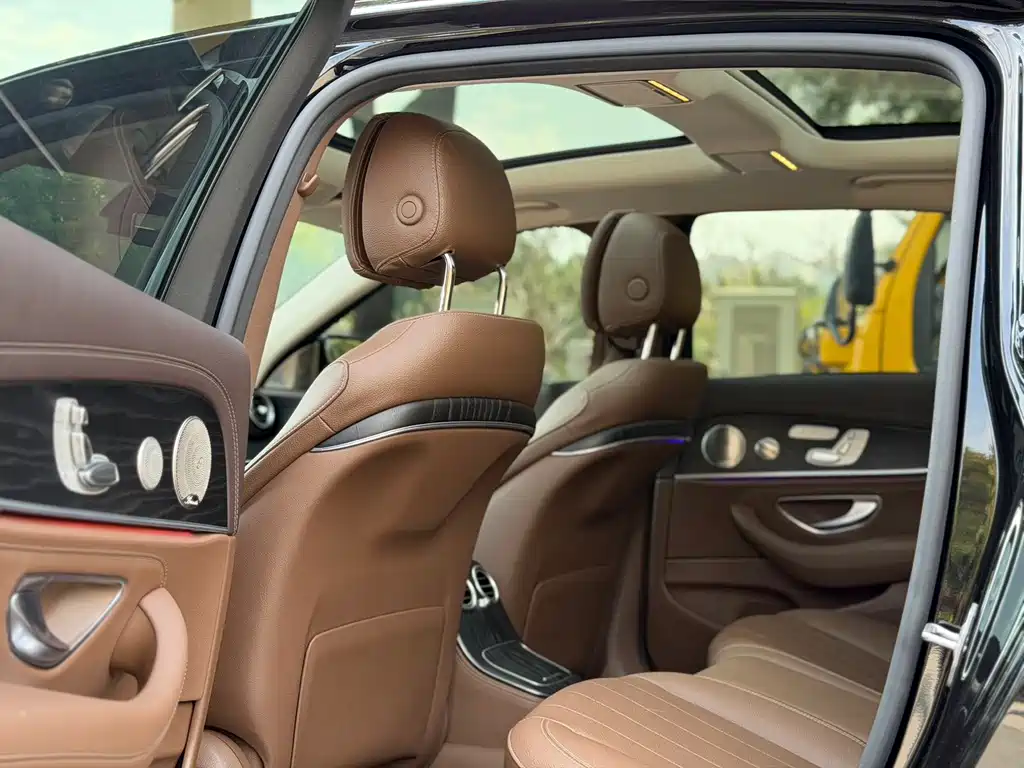 Mercedes-Benz E-Class E 2021 E 300 L Luxury