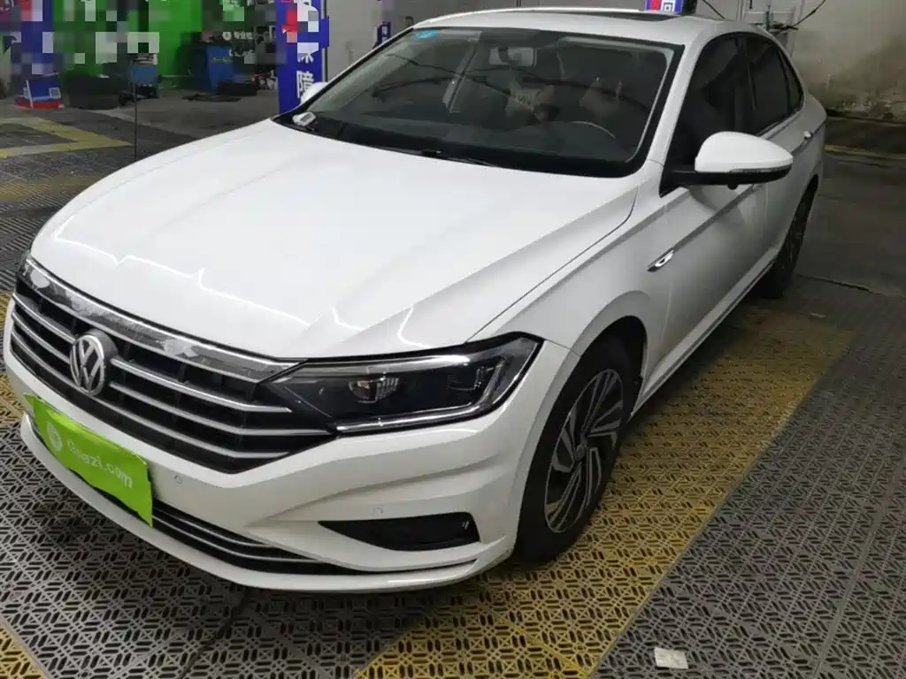 Volkswagen Sagitar 2022
