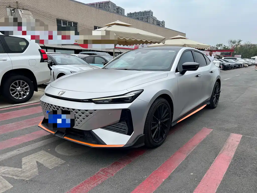 Changan UNI-V 2024