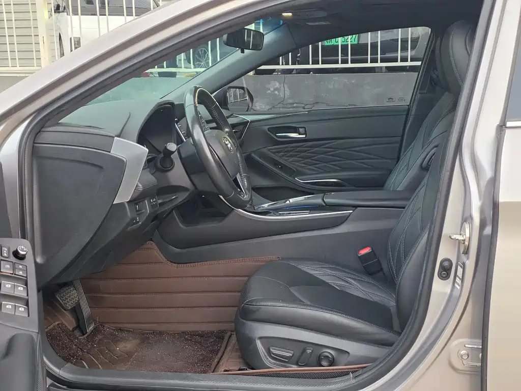 Toyota Avalon — миниатюра 8