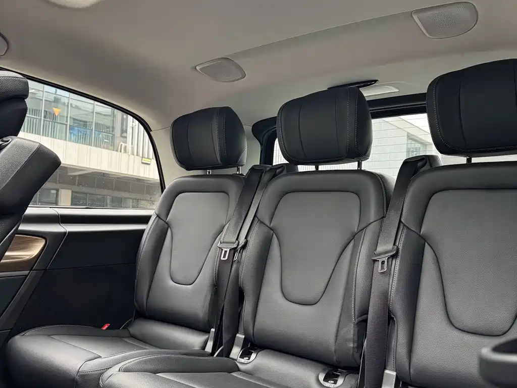 MERCEDES-BENZ V CLASS