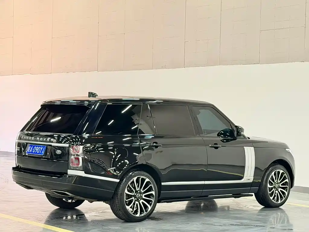 Land Rover Range Rover — миниатюра 9