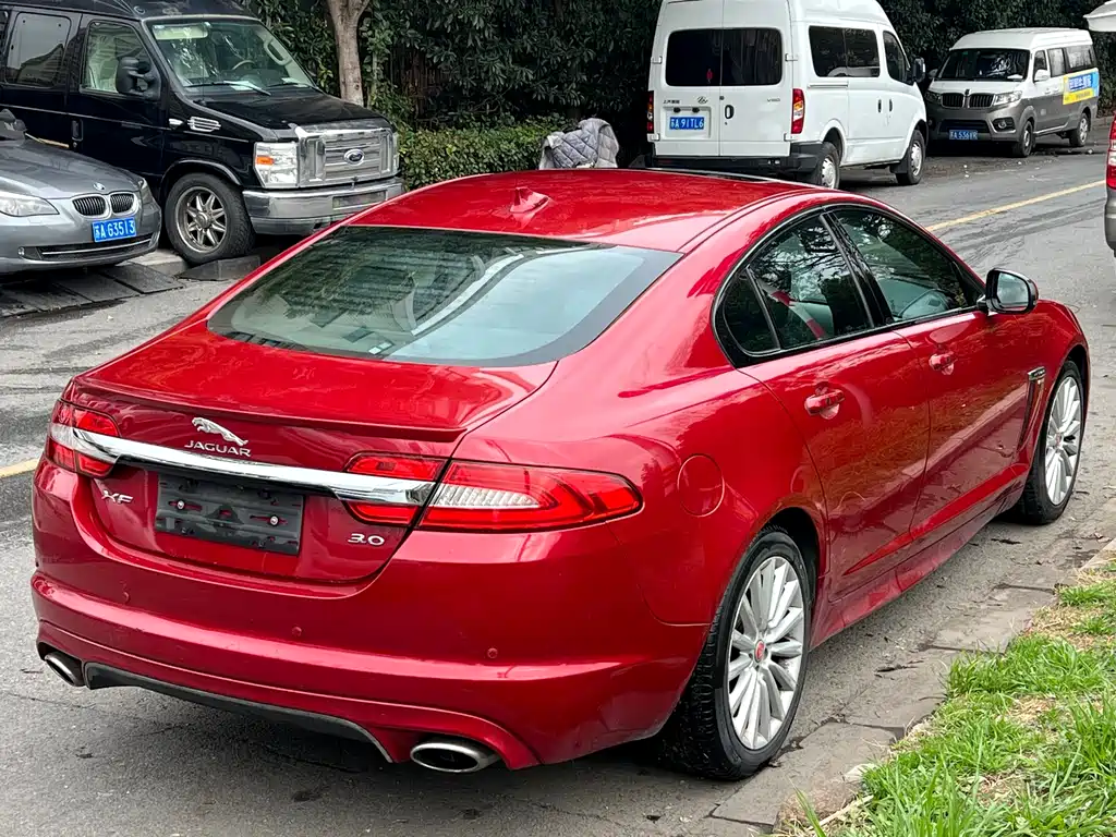 Jaguar XF 2015 XF 3.0 SC R-Sport Luxury