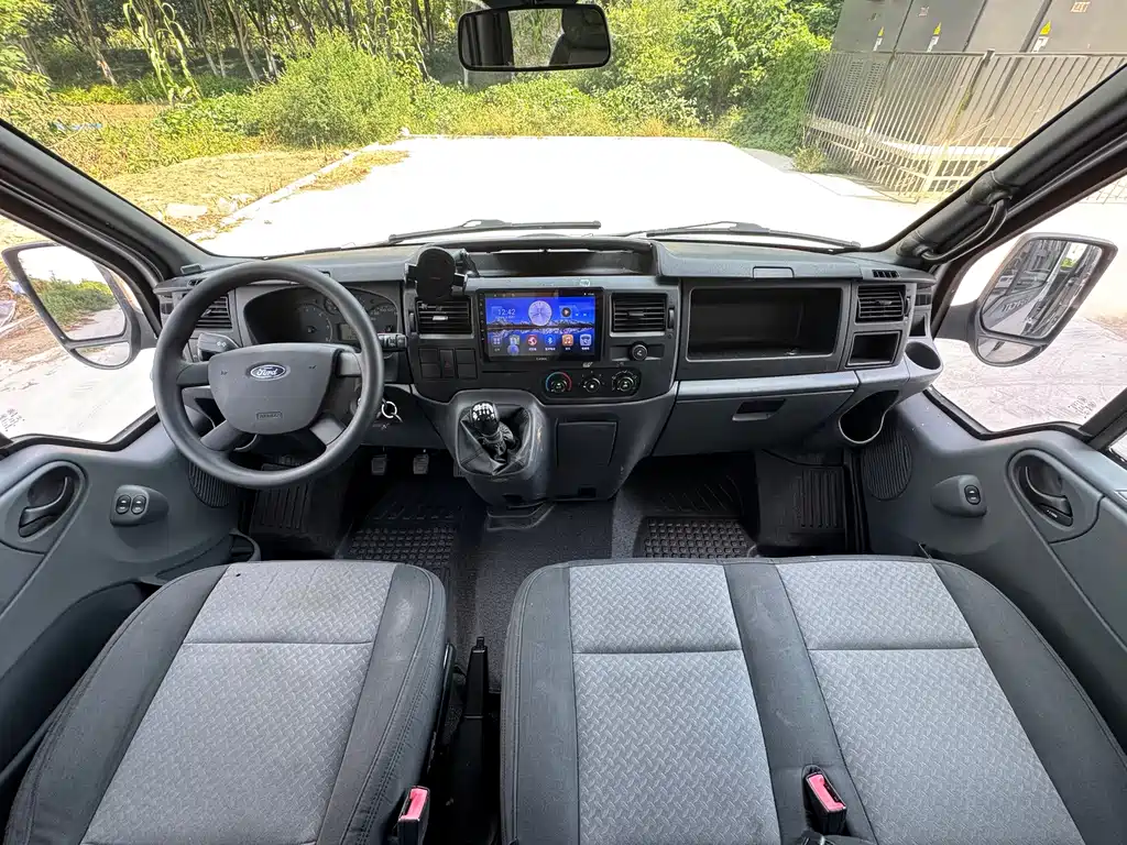Ford Transit Custom — миниатюра 6