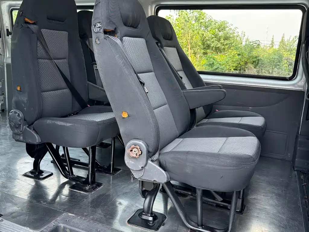 Ford Transit Custom — миниатюра 8
