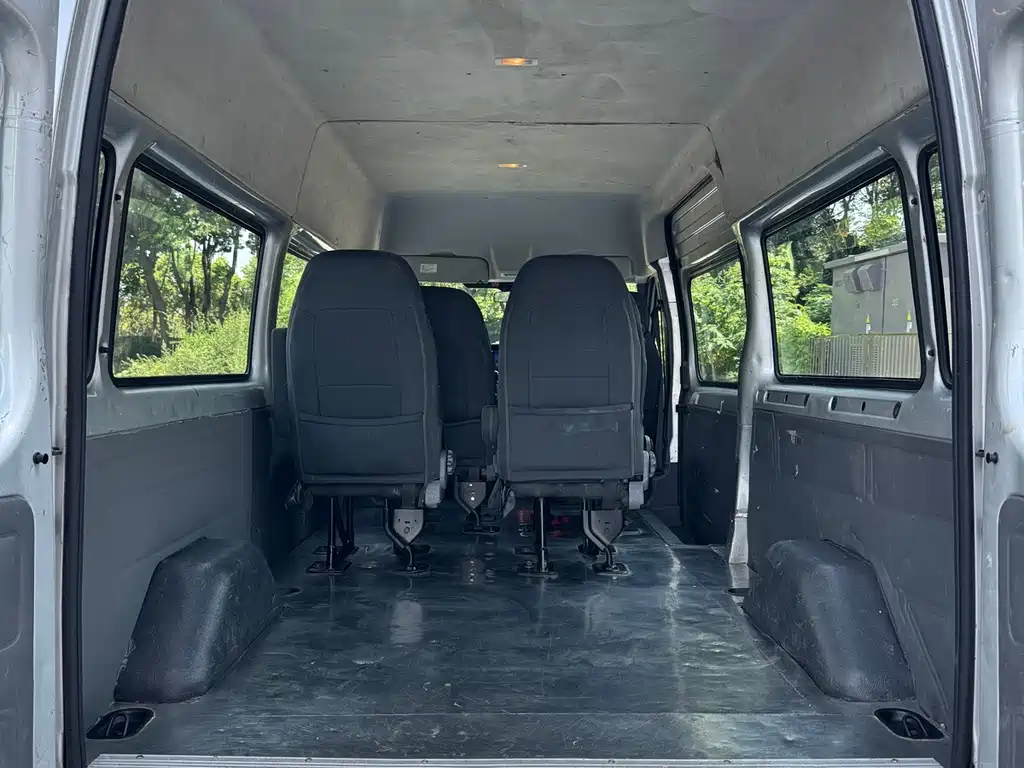 Ford Transit Custom — миниатюра 10