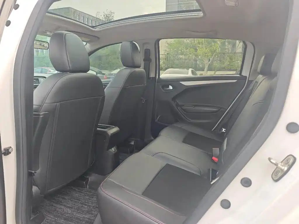 Citroen C3-XR — миниатюра 5