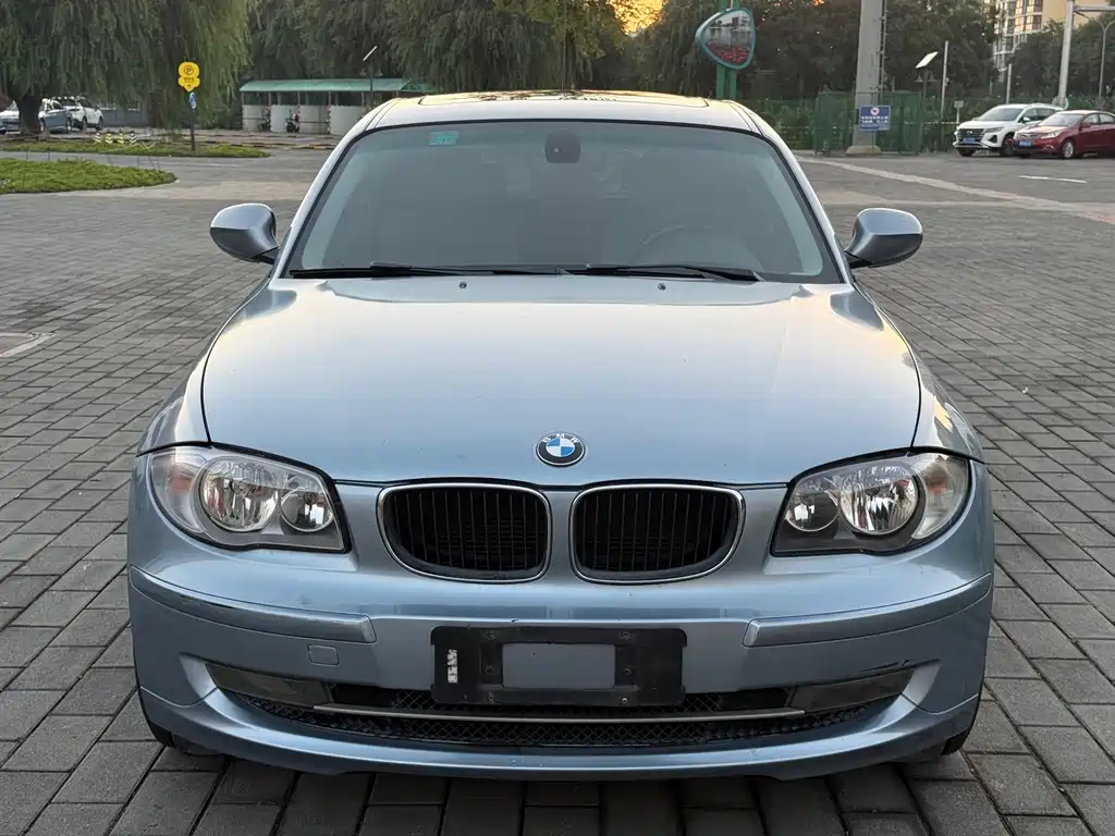 BMW 1 Series (Import) — миниатюра 2