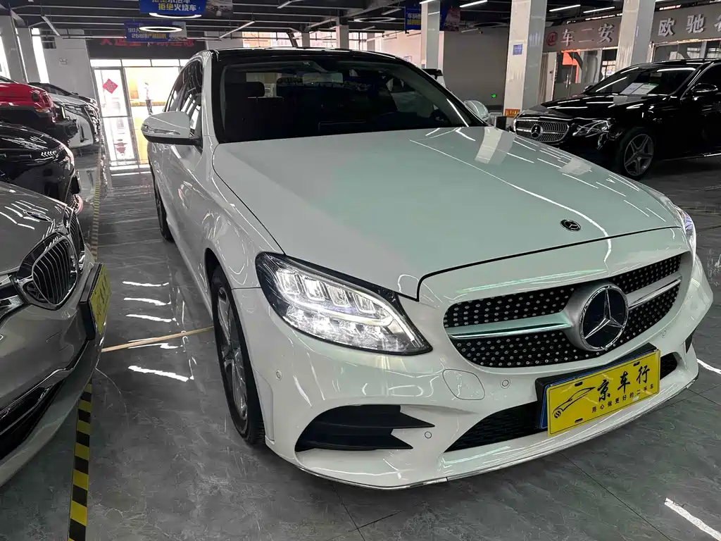 Mercedes-Benz C-Class — миниатюра 3