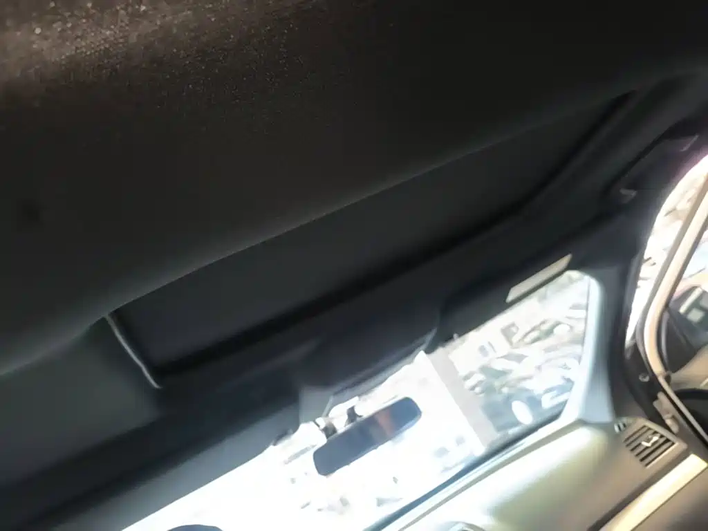 Ford Explorer (Import) — миниатюра 14