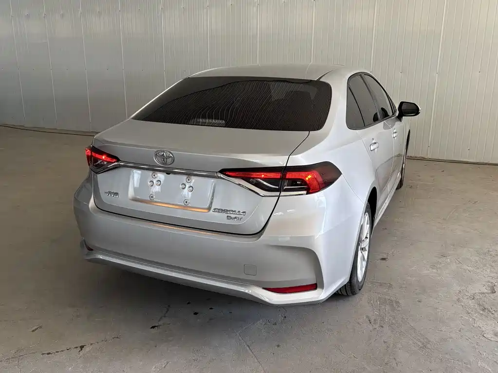 Toyota Corolla — миниатюра 6