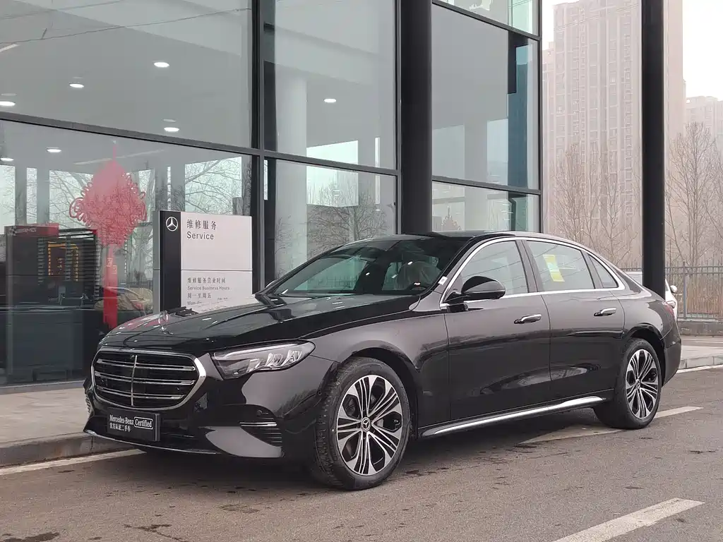 MERCEDES-BENZ E CLASS