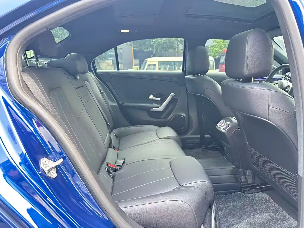 Mercedes-Benz A-Class — миниатюра 12