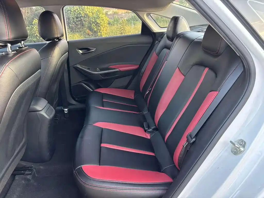 Hyundai Fista — миниатюра 7