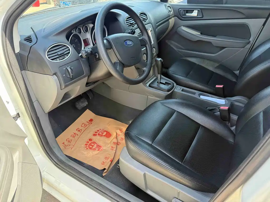 Ford Focus — миниатюра 9