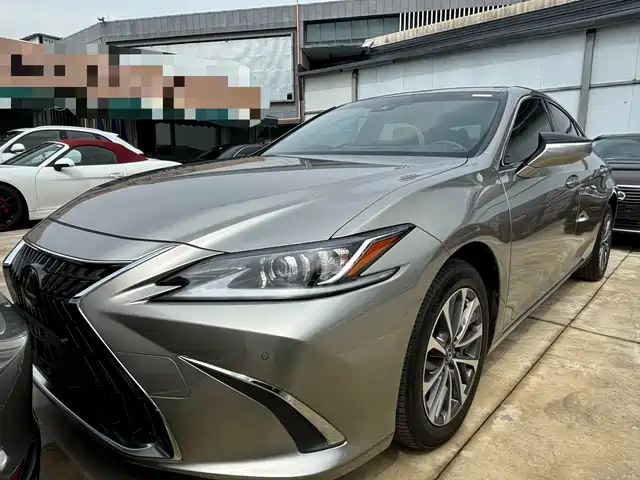 LEXUS  ES 2023