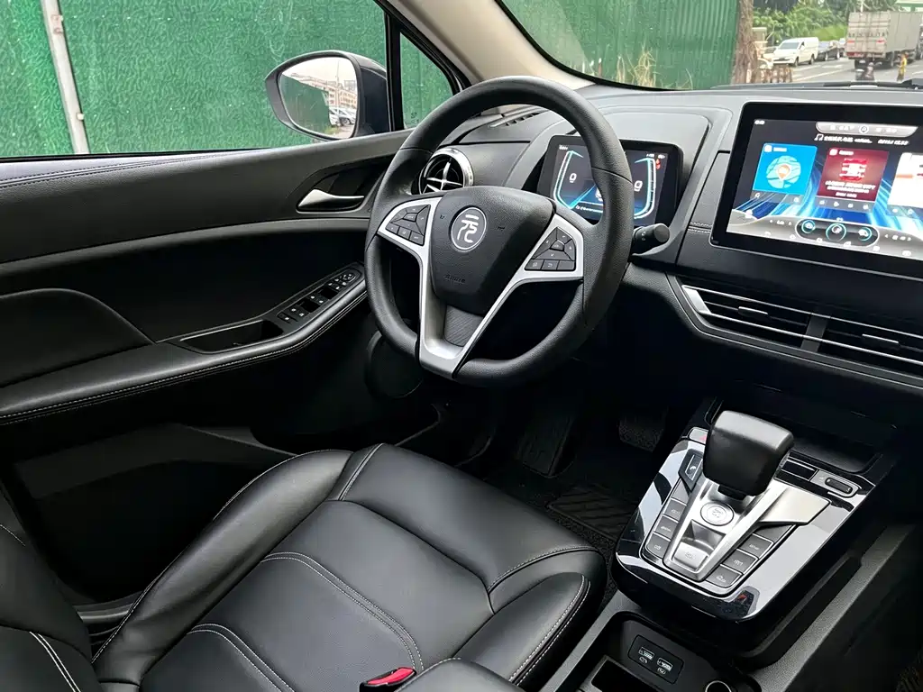 BYD Yuan EV — миниатюра 12