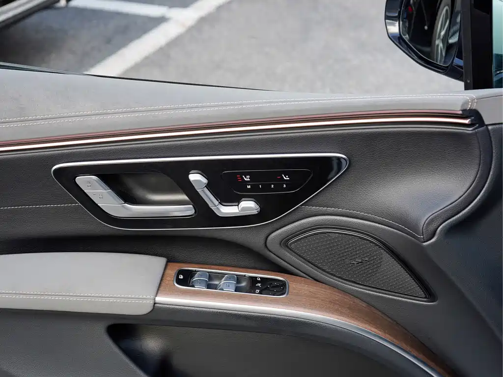 Mercedes-Benz EQS — миниатюра 9