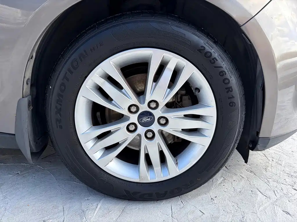 Ford Focus — миниатюра 13