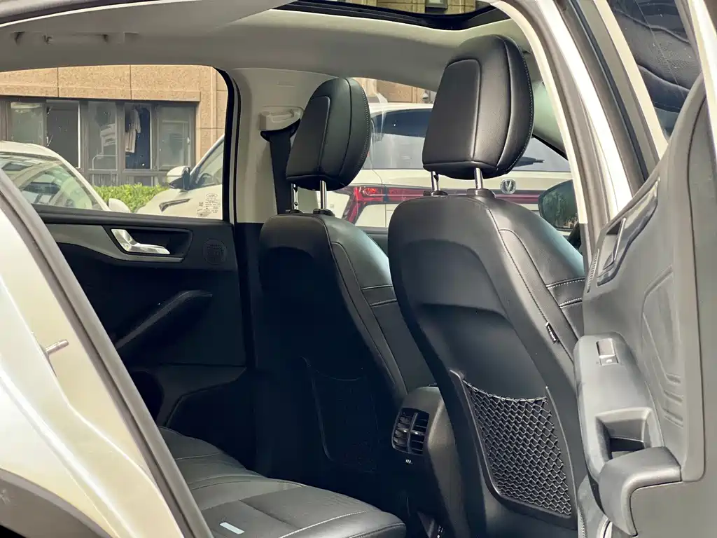 Ford Focus Active — миниатюра 13