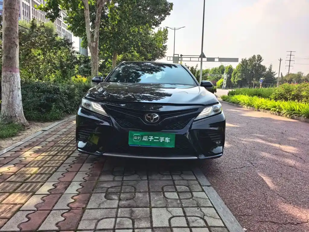 Toyota Camry — миниатюра 23