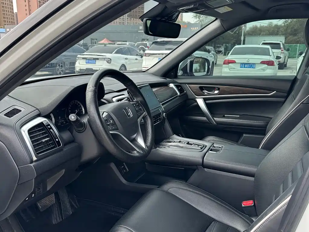 Honda UR-V — миниатюра 4
