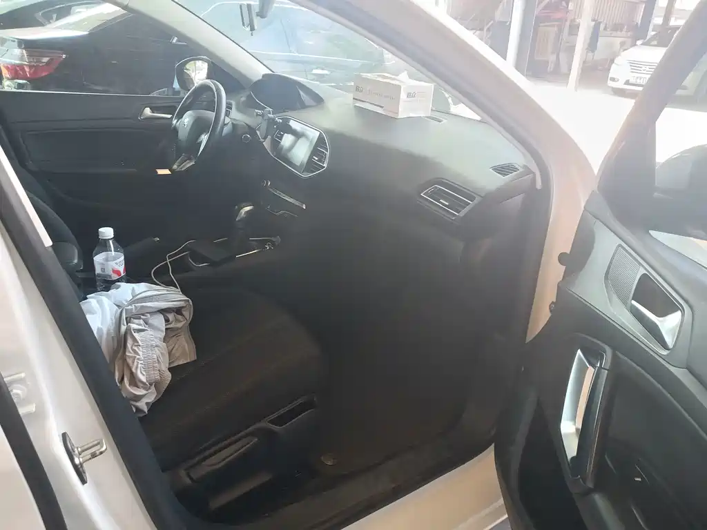 Peugeot 308S — миниатюра 8