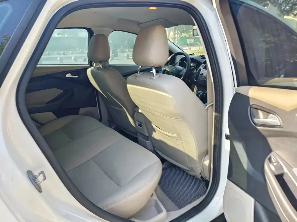 Ford Focus — миниатюра 12