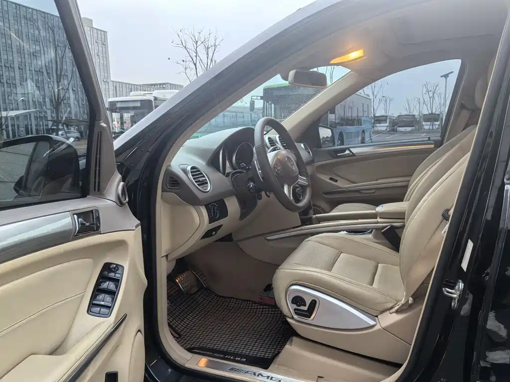 Mercedes-Benz M A MG M AMG 2011 AMG ML 63