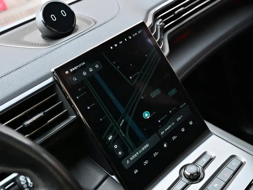 NIO ES6 — миниатюра 9
