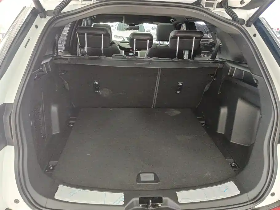 LAND ROVER DISCOVER SPORTS