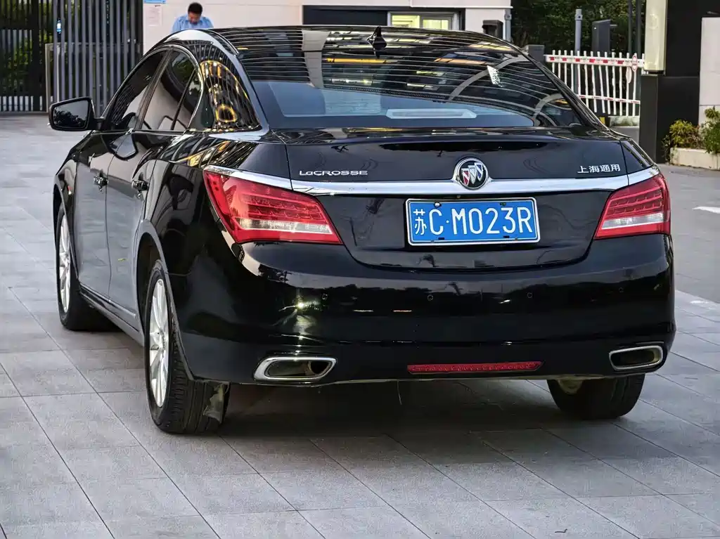 Buick LaCrosse — миниатюра 6