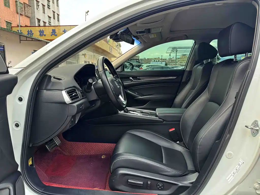 Honda Accord — миниатюра 7