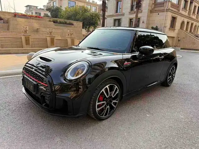 MINI JCW