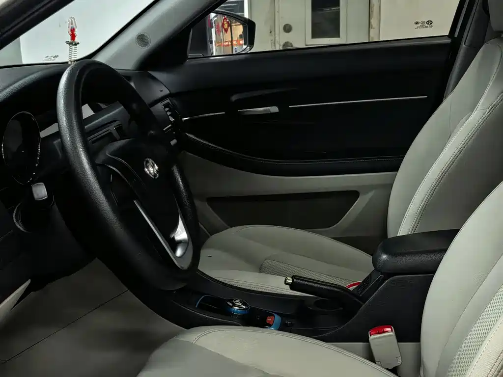BAIC New Energy EU — миниатюра 8