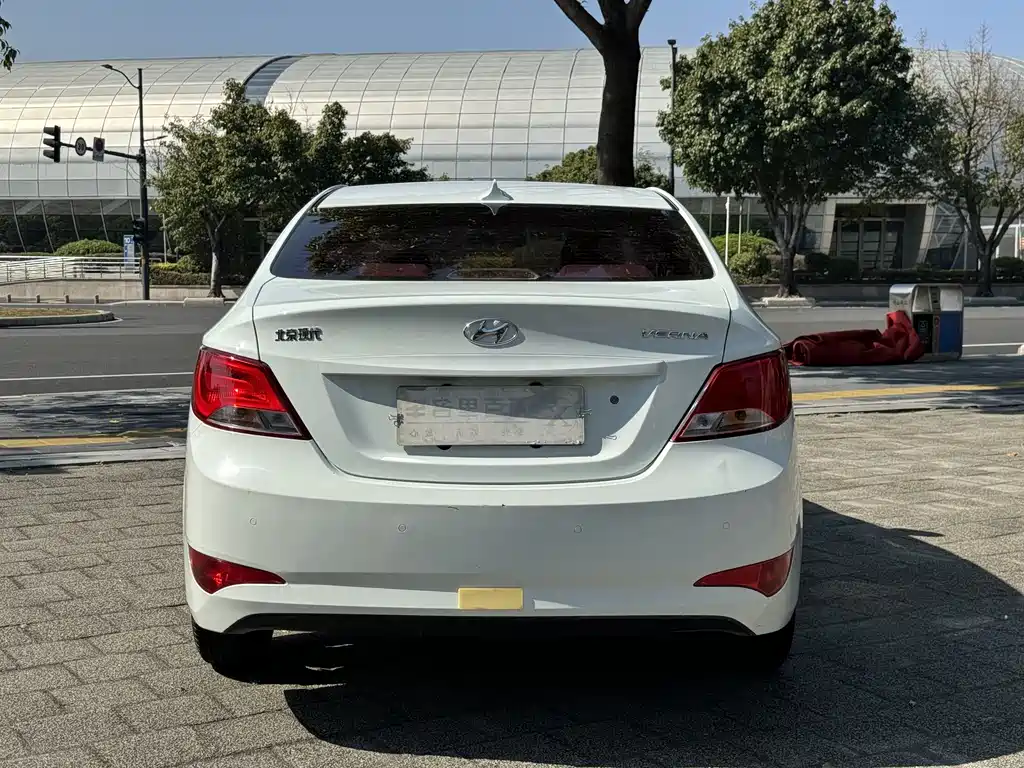 HYUNDAI RENA