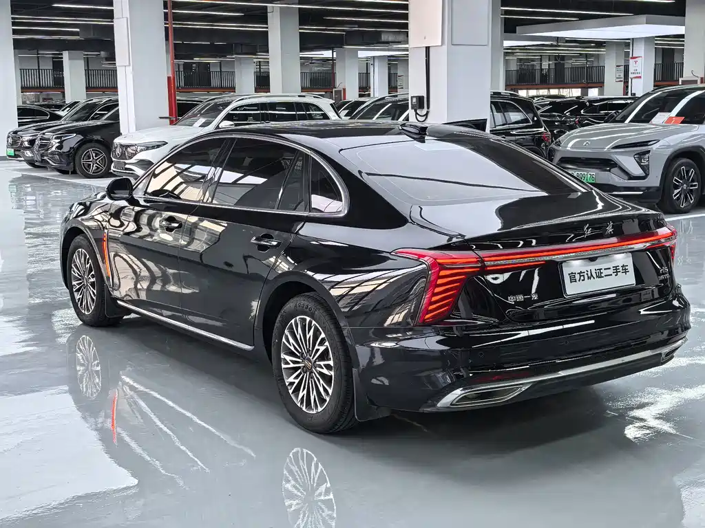 Hongqi Hongqi H5 — миниатюра 12
