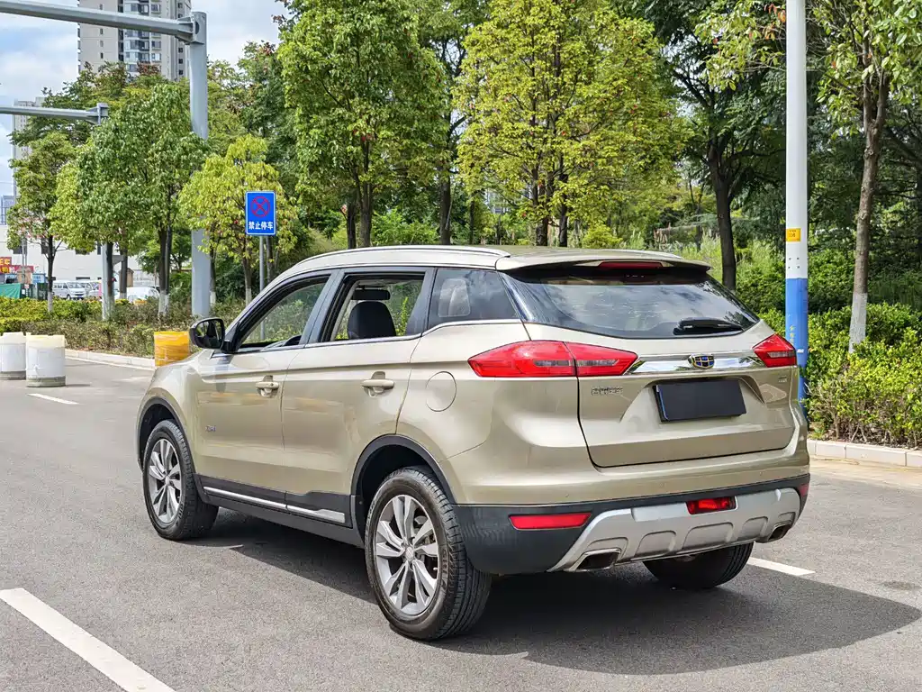 Geely Boyue — миниатюра 7