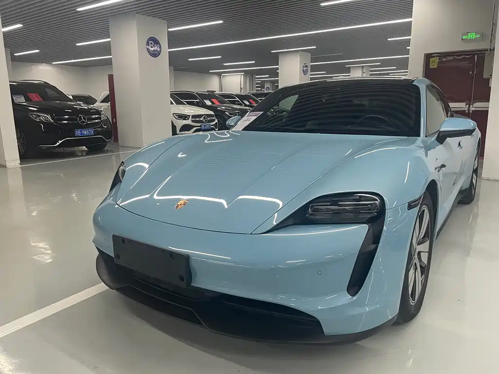 Porsche Taycan 2021