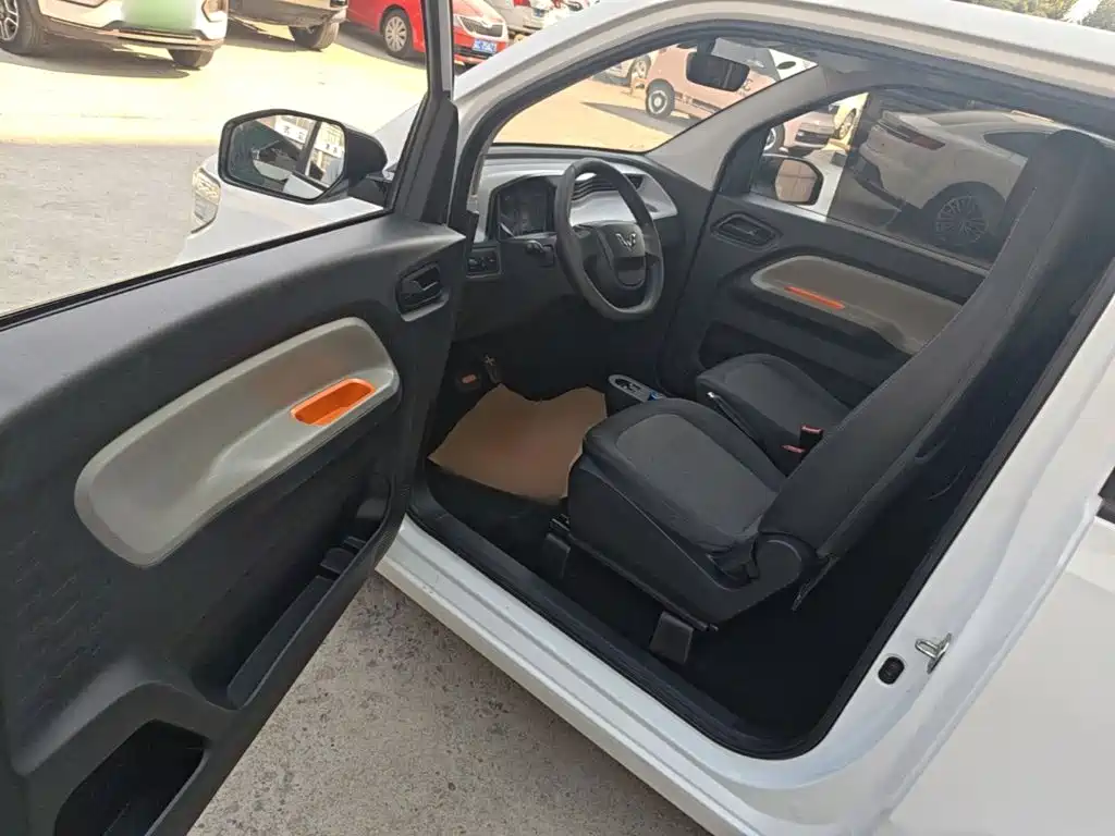 Wuling MINIEV — миниатюра 16
