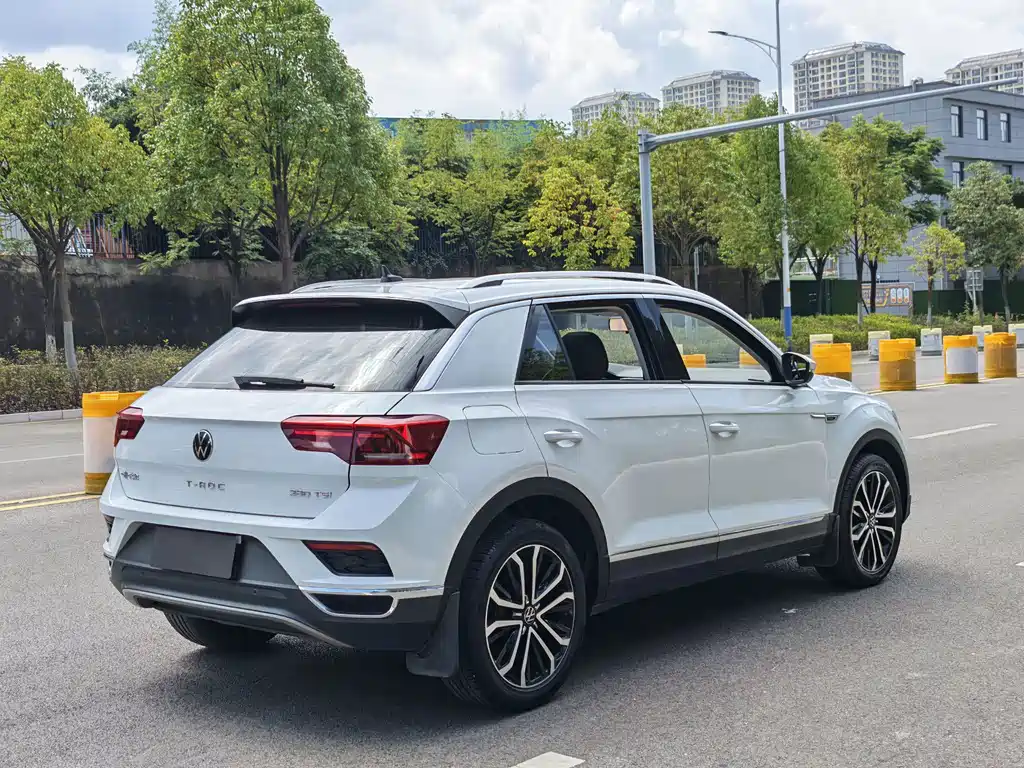 Volkswagen T-Roc — миниатюра 9