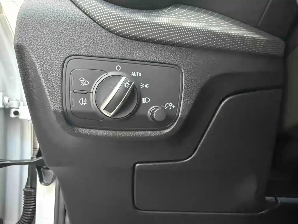Audi Q2L — миниатюра 10