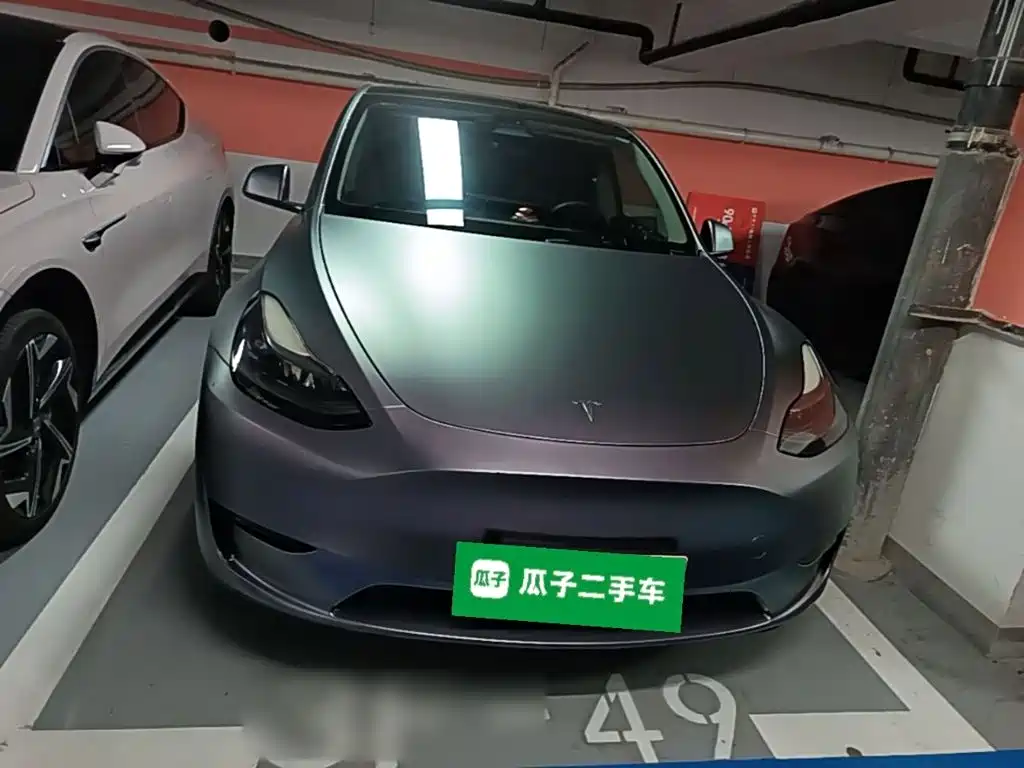 Tesla Model Y — миниатюра 3