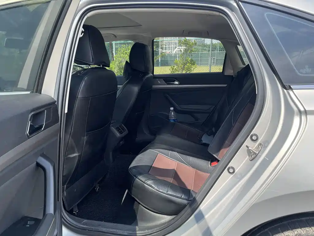 Volkswagen Lavida — миниатюра 15